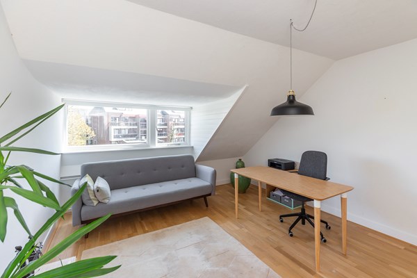 Medium property photo - Charlotte de Bourbonlaan, 3062 GH Rotterdam